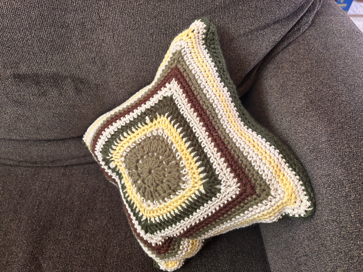 Decorative throw pillow