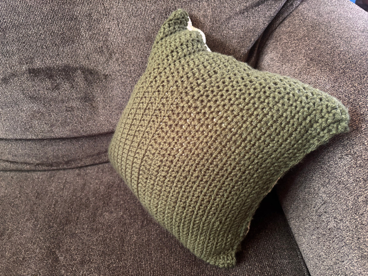 Decorative throw pillow